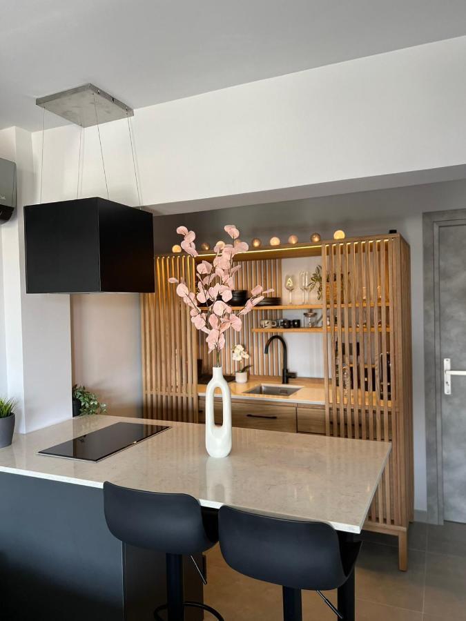 Loft Spa Greece - Enjoy Our Jacuzzi Kalamata Exterior foto